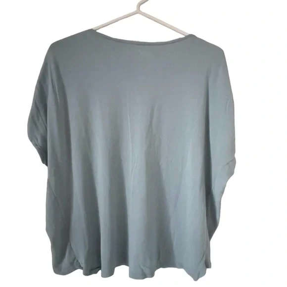 AK Sport envelope blouse size M NWOT - Picture 2 of 4